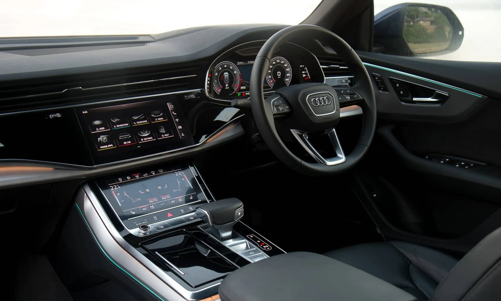 Technology & Intelligent Features