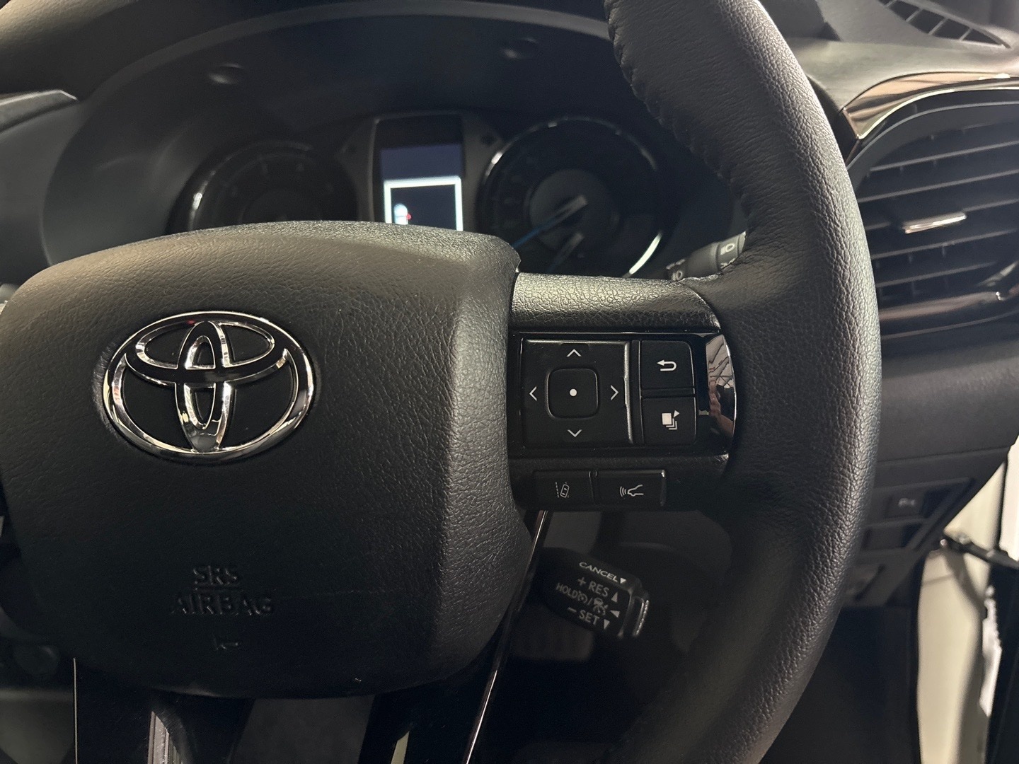 Toyota Hilux Legend 2.8 GD-6 RB RS Double Cab Auto (MHEV) for sale in ...